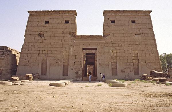 Karnak : temple de Khonsou  