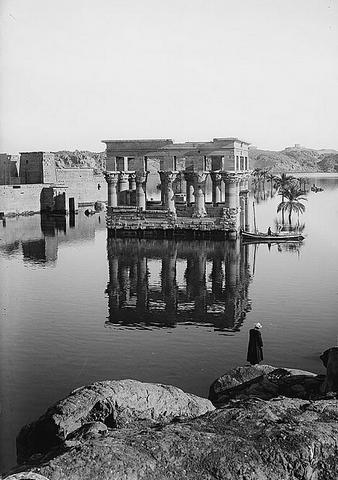 Assuan and Philae : kiosk at Philae, looking N.