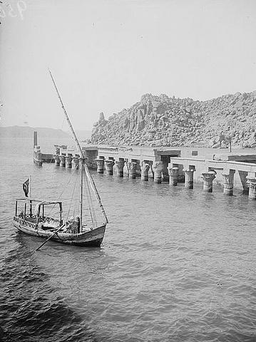 Assuan and Philae : temple of Isis - west colonnade, looking S.W. 