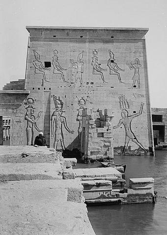 Assuan and Philae : temple of Isis - right wing of the 1st pylon