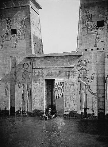 Assuan and Philae : temple of Isis - entance gateway in 1st pylon 