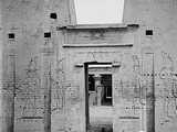 Edfu : temple of Horus - entrance