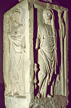 Bas-relief du dieu Mithra