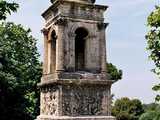 Mausolée de Glanum 