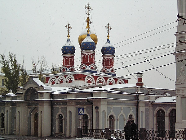 Rue Varvarka : église Saint-Georges (montagne de Pskov) 