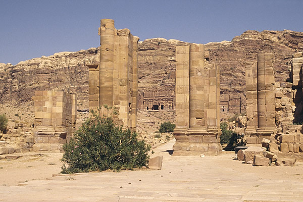 Porte monumentale sur le Cardo Maximus 