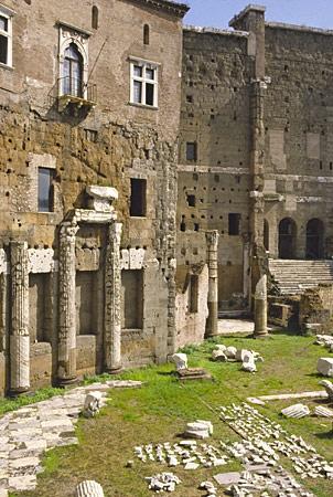 Forum de Trajan : marchés