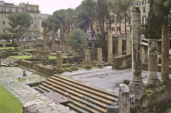 Zone sacrée du Largo Argentina : temple A