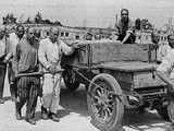 Prisonniers au travail, à Dachau