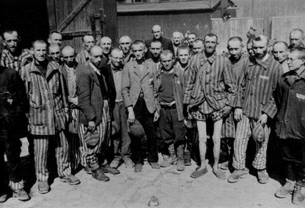 Prisonniers survivants, à Buchenwald