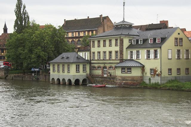 Caserne des sapeurs pompiers 