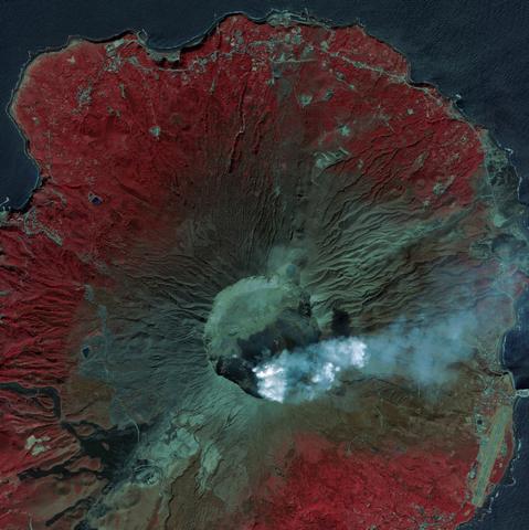 Japon : volcan Miyake-jima (île d'Izu) 