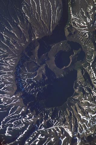 Russie : volcan Ksudach (péninsule du Kamchatka) 