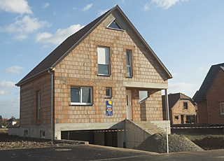 Neues Einfamilienhaus vor dem Verputzen - Foto Henri Kniffke