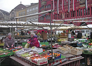 Markt in Basel - Foto Karl Steinbach