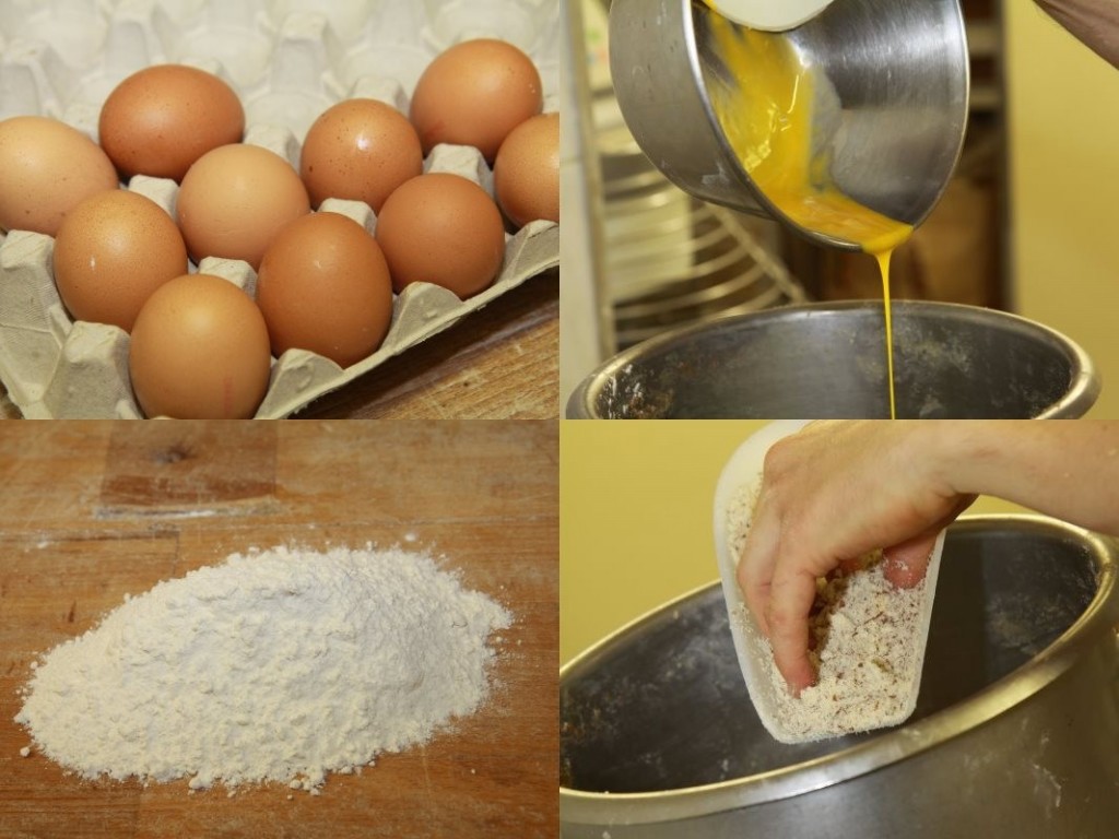 Die ZutatenZutaten fürs Weihnachtsplätzchen backen: Eier, Mehl, gemahlene Mandeln.